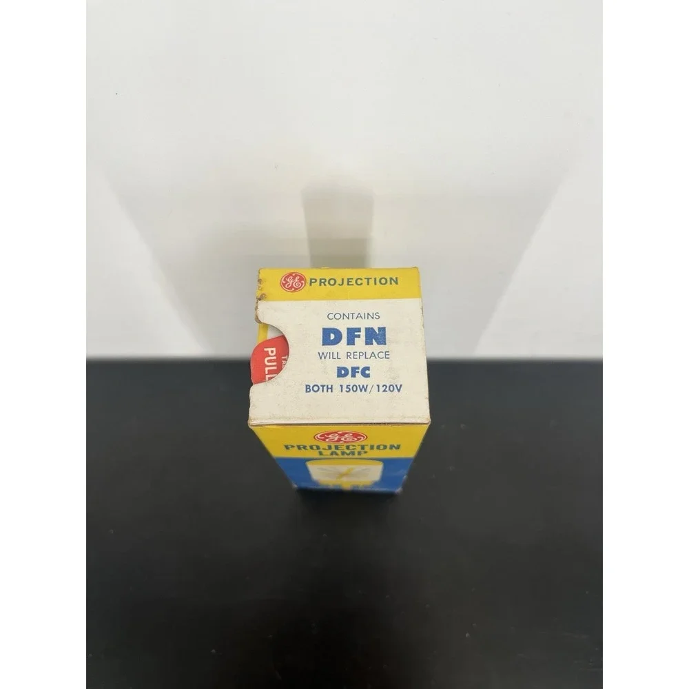 PROJECTOR LAMP -DFN-DFC-150W 120V -GE Untested